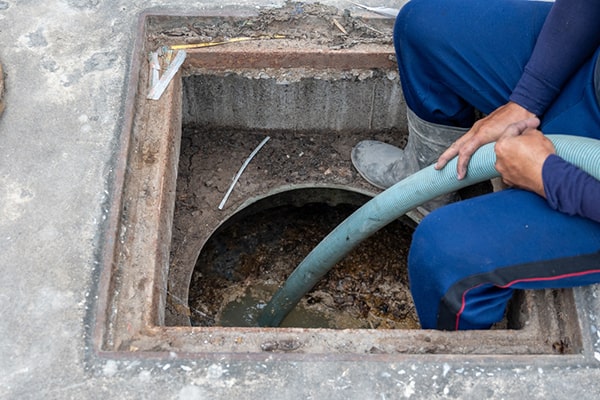 grease trap pumping helps prevent clogs, foul odors, and costly repairs in the grease trap system